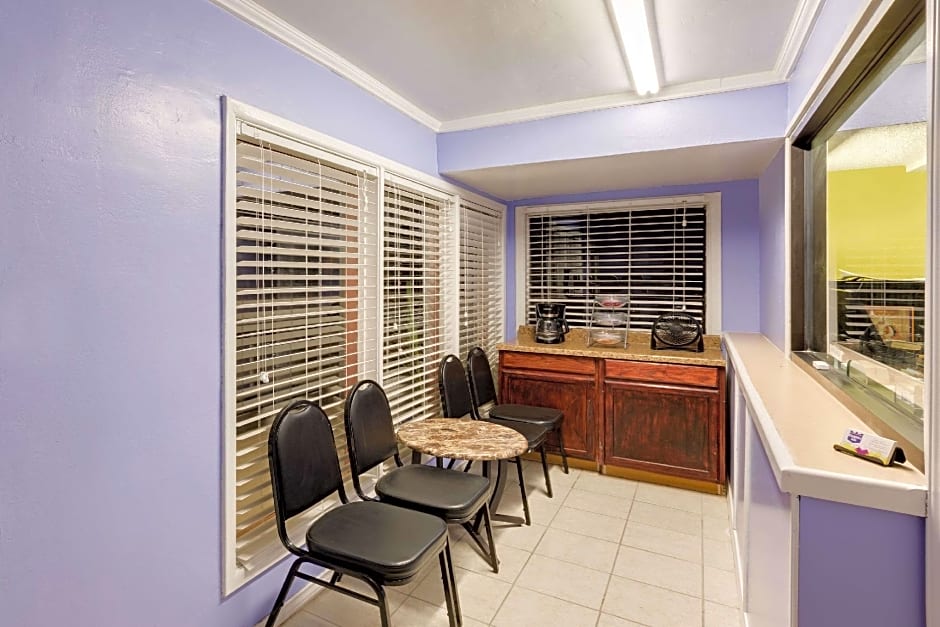 Knights Inn Big Spring