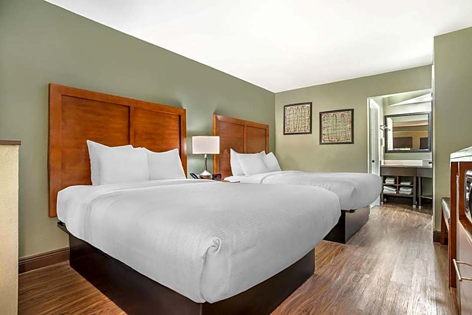 Quality Inn & Suites near Panama City Beach