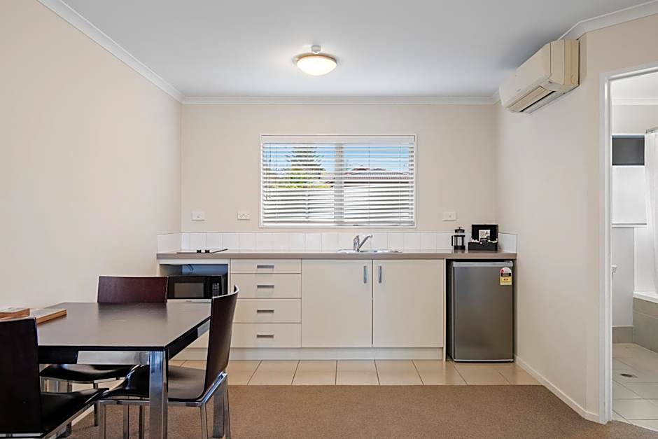 ASURE Aveda Motor Lodge