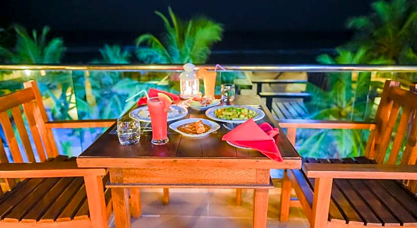 Hathaa Beach Maldives