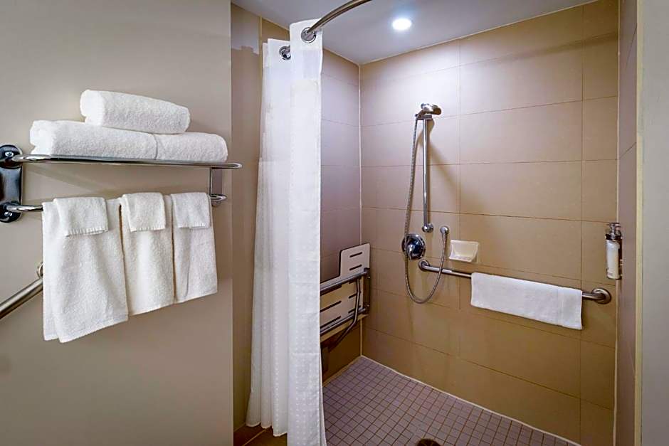 Holiday Inn Express Hotel & Suites Kingston By IHG