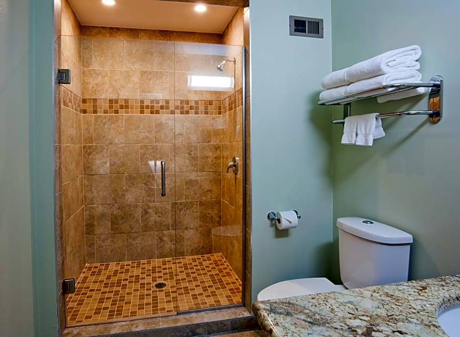 Fargo Inn and Suites