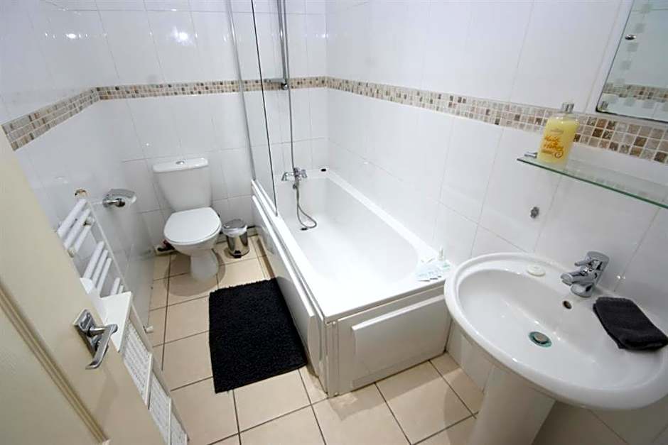 MARLEY MANSIONs APARTMENTS - KING ST REF : 10/3