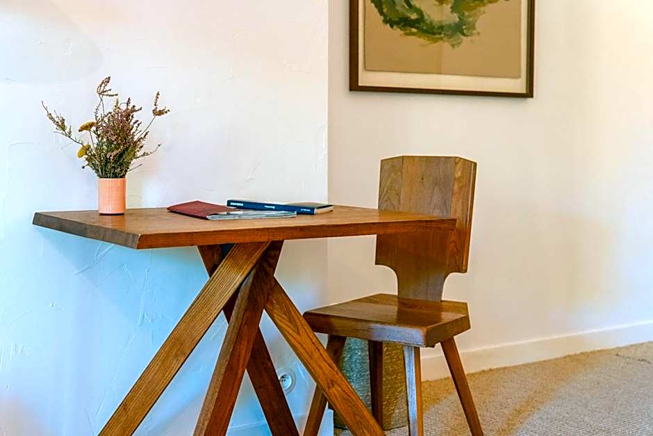 Le Moulin, Lourmarin, a Beaumier Hotel