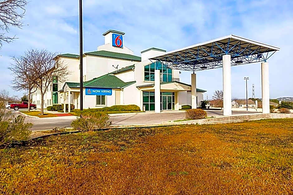 Motel 6-San Antonio, TX - Sea World North