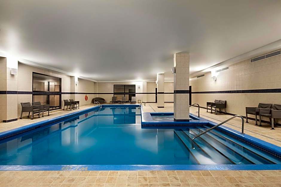 Courtyard by Marriott Montreal Airport