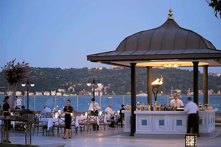 Four Seasons Hotel Istanbul At The Bosphorus