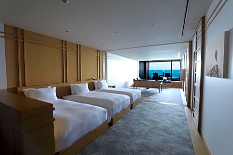 Triple Room with Sea View
