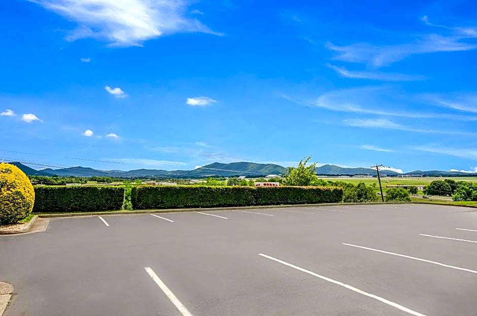 Quality Inn Roanoke Airport