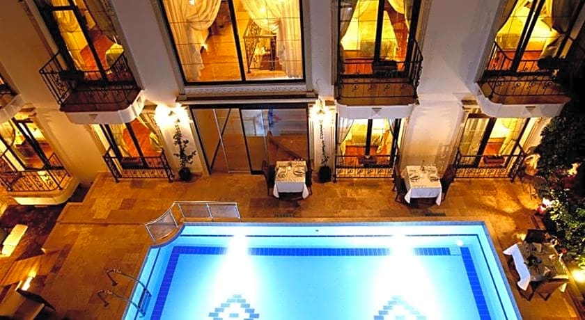 Saint John Hotel