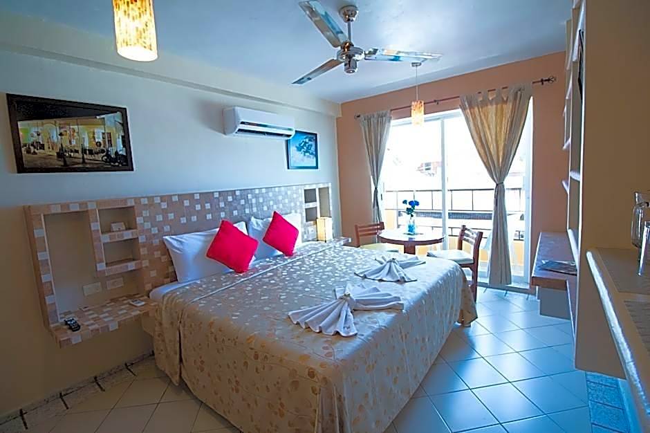 Hotel Bucaneros