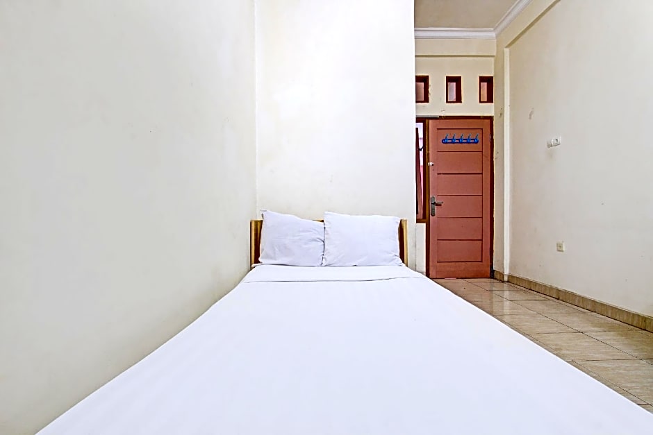 OYO Life 92663 Karmel 6