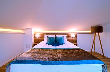 Suite with Sea View - Attic