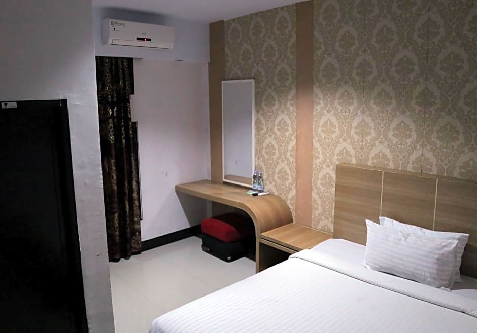 RedDoorz @ Pasangkayu Mamuju Utara