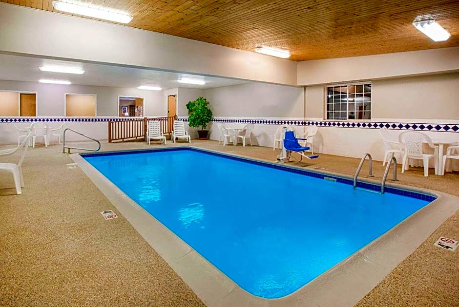 Ramada by Wyndham Spirit Lake/Okoboji