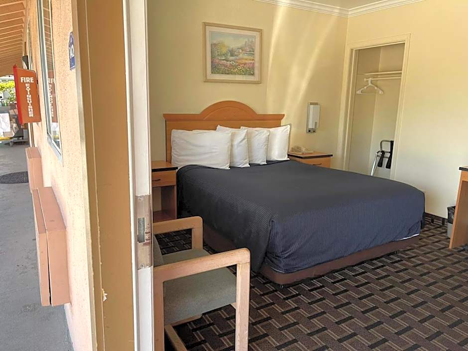 Riverside Inn & Suites Santa Cruz
