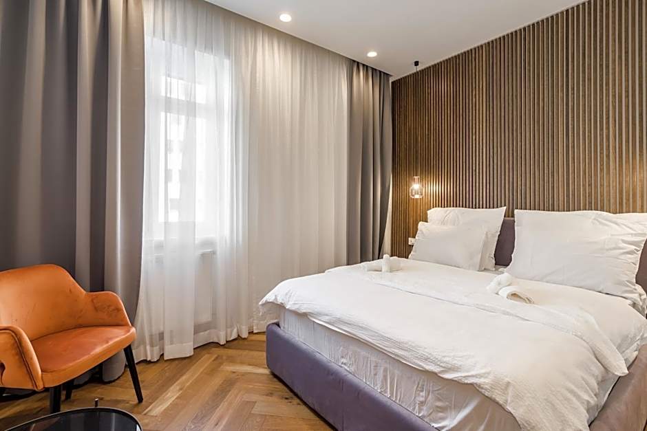 Budapest Eye- Boutique Suites, by BQA