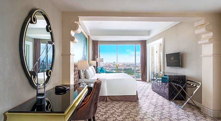 Hotel Ciputra World Surabaya