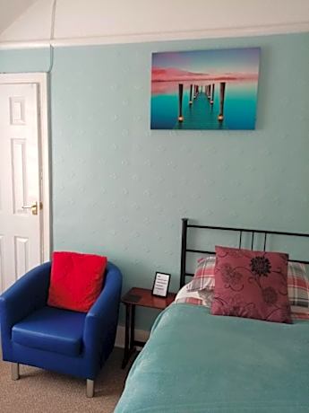 Twin Room with Private Bathroom