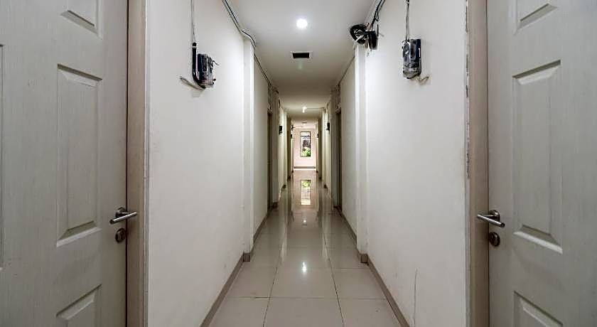 Urbanview Hotel Minongga Pondok Labu by RedDoorz
