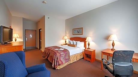 Accessible - 1 Queen, Mobility Accessible, Roll In Shower, Non-Smoking, Full Breakfast