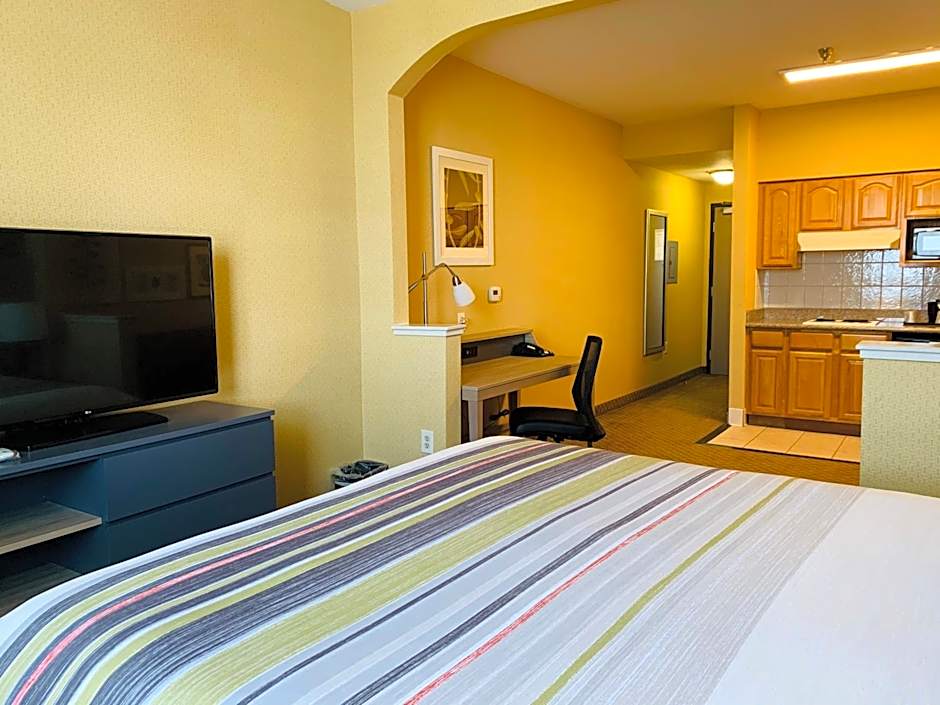 Country Inn & Suites by Radisson, San Jose International Airport, CA