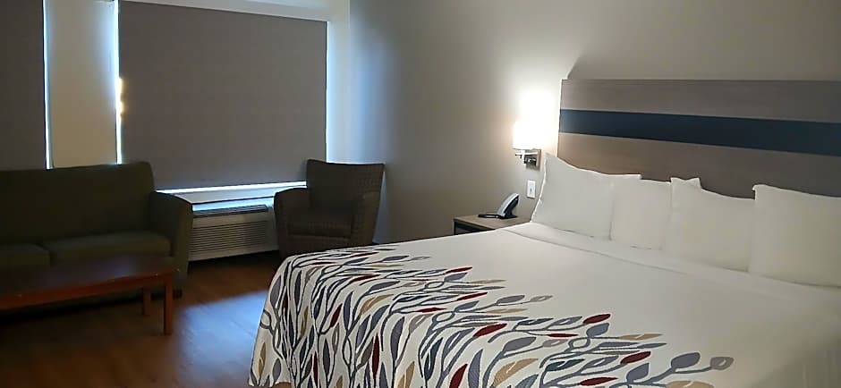 Red Roof Inn & Suites Houma