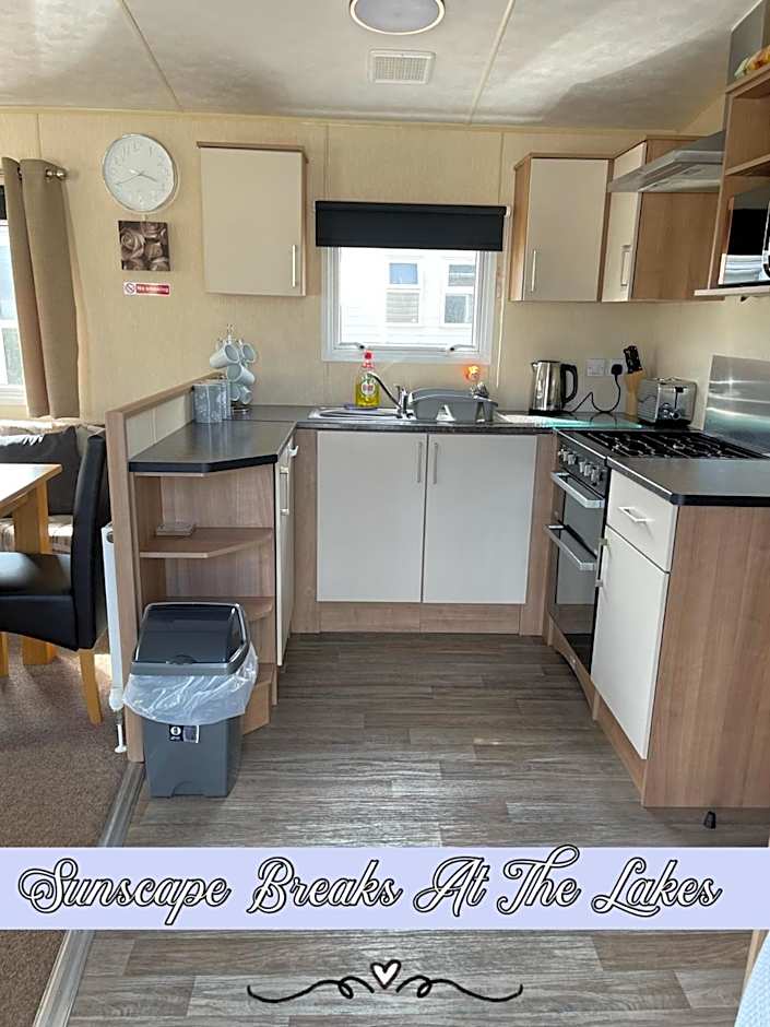 Sunscape breaks At Tattershall Lakes