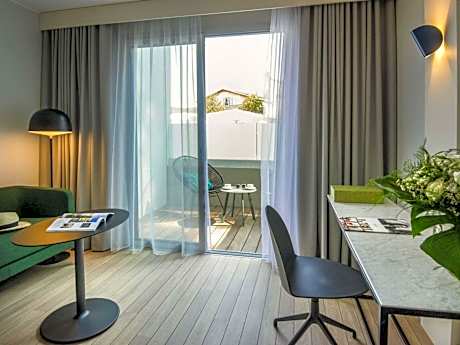 Privilege Double Room with Pool View