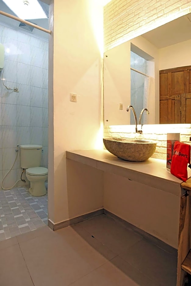 RedDoorz near Pojok Beteng Prawirotaman