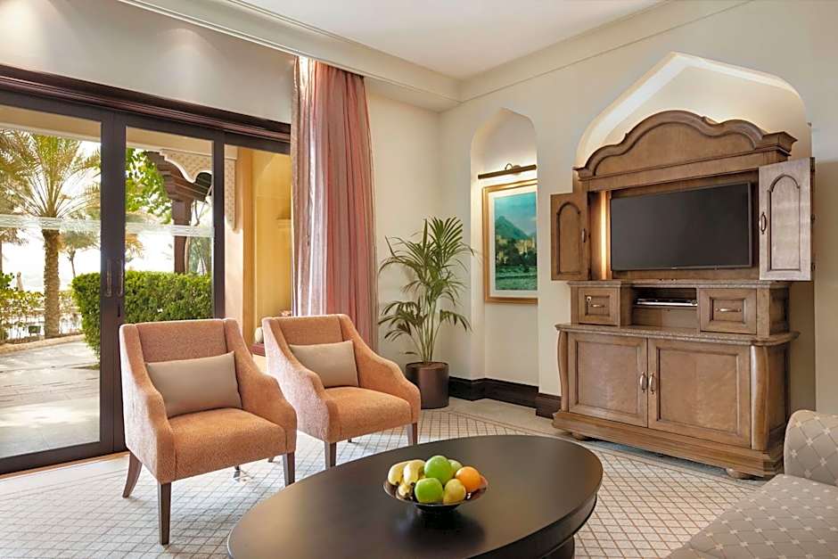 Shangri-La Qaryat Al Beri, Abu Dhabi