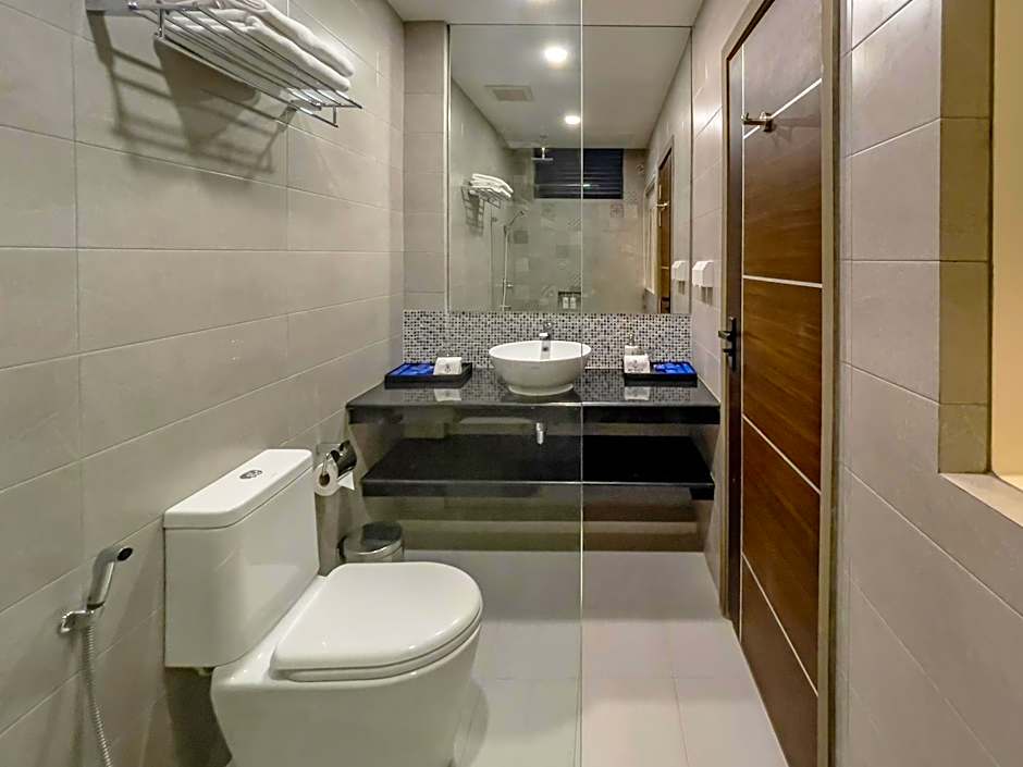 Sky Beach Maldives - Dhiffushi