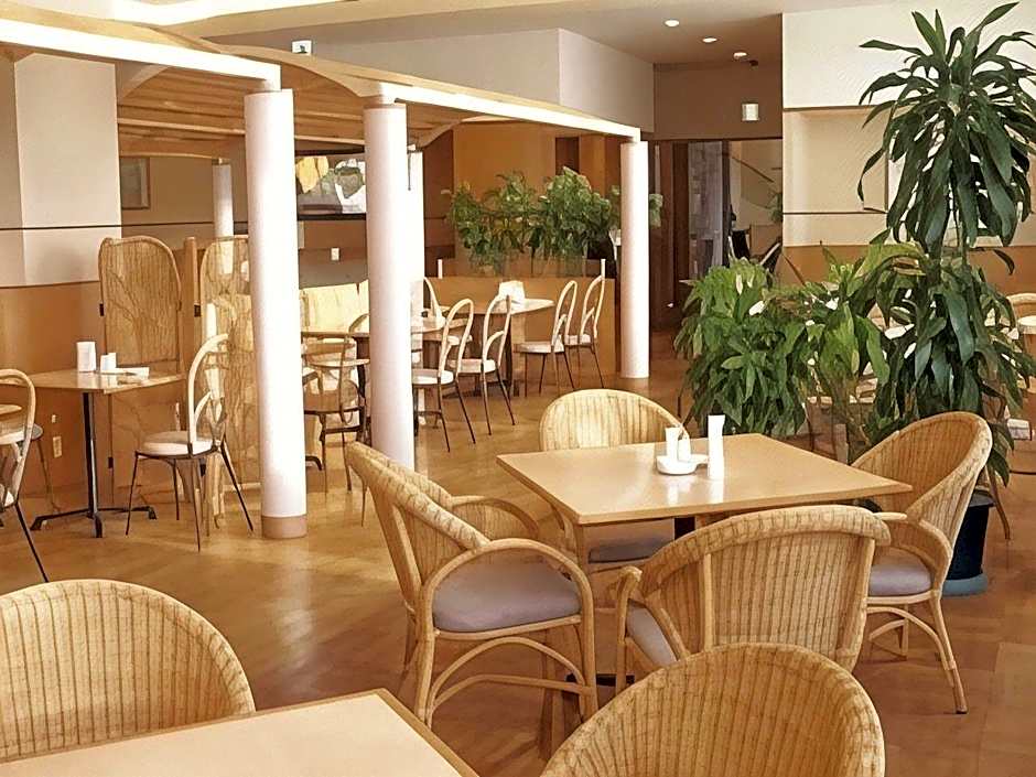 Hotel Okhotsk Palace