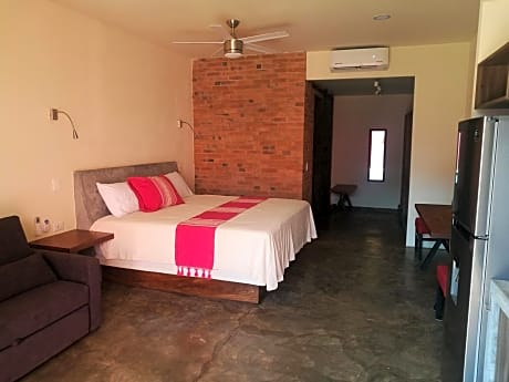 King Studio with Sofa Bed