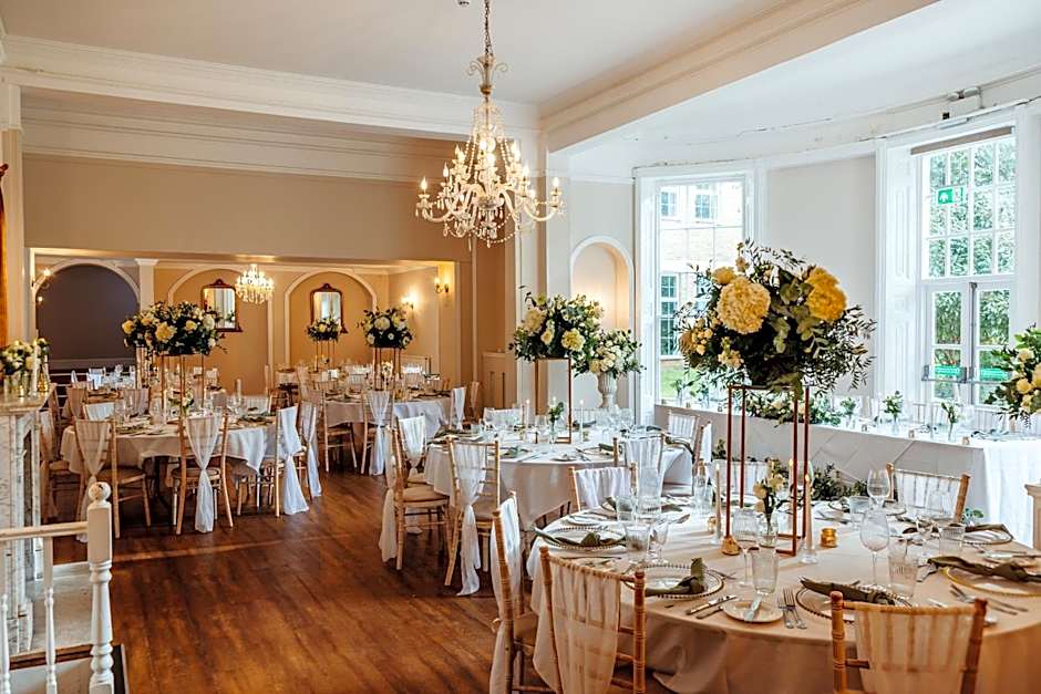 Woodland Manor Hotel