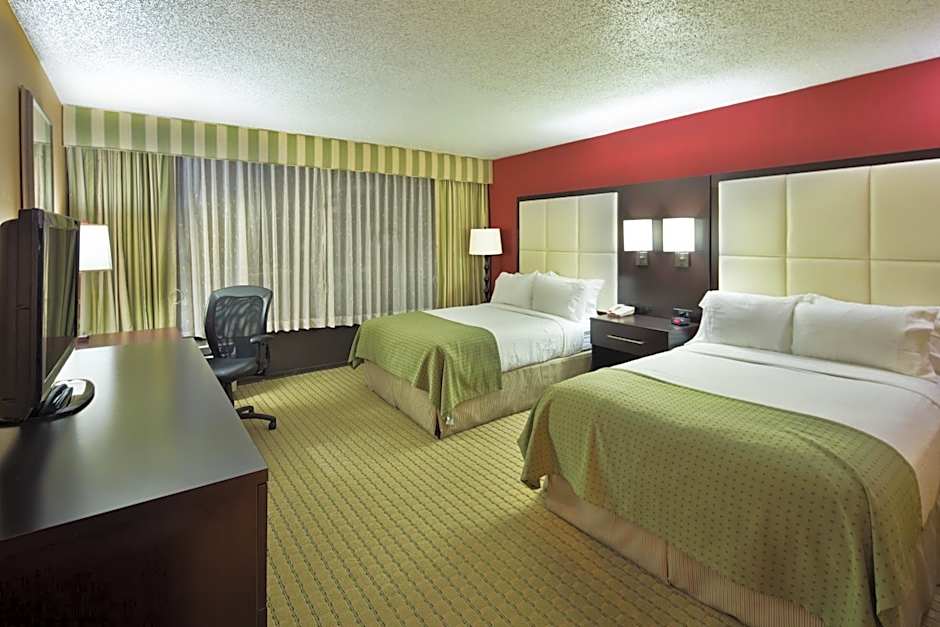 Holiday Inn Hotel & Suites Nashua – Nashua, NH