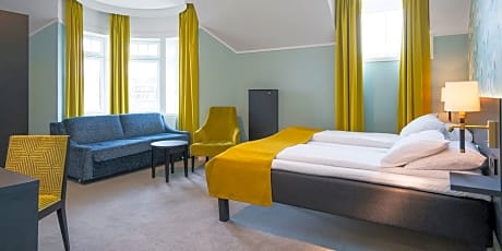 Standard Family Room