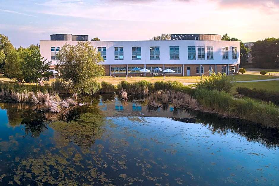 Hotel Victor Pruszkow DeSilva