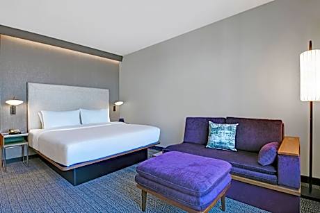 King Room - Hearing Accessible