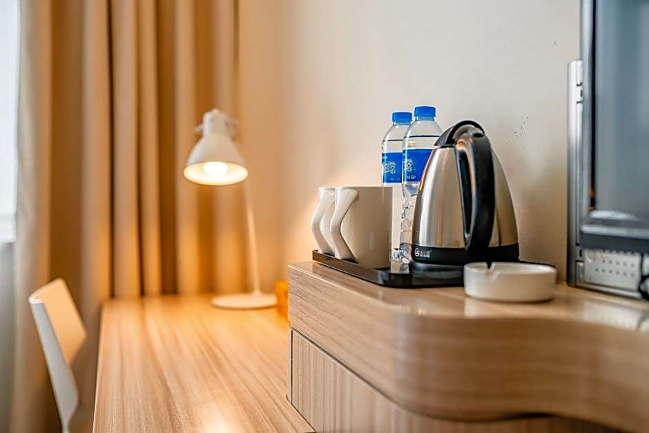 Hanting Hotel Fuzhou Wuyi Square