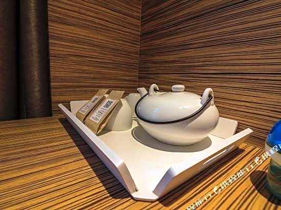 Yalkang Business Hotel (Guangzhou Zhujiang New Town Tancun Subway Station)