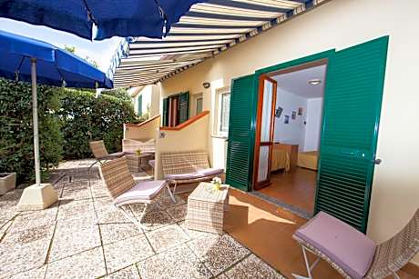 Ground Floor Double Room with Garden