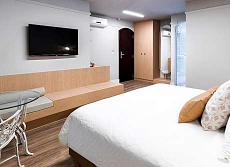 Suite with Spa Bath