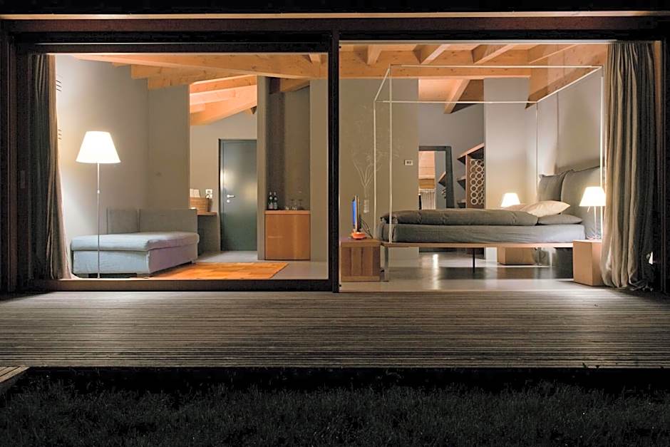 Vivere Suites & Rooms