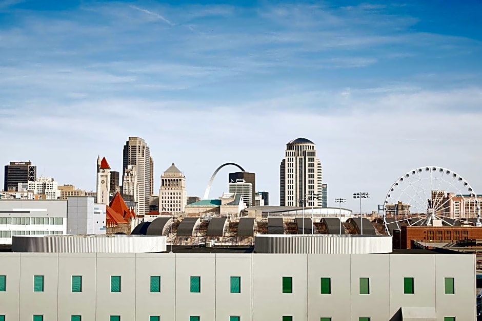 Courtyard by Marriott St Louis Downtown West