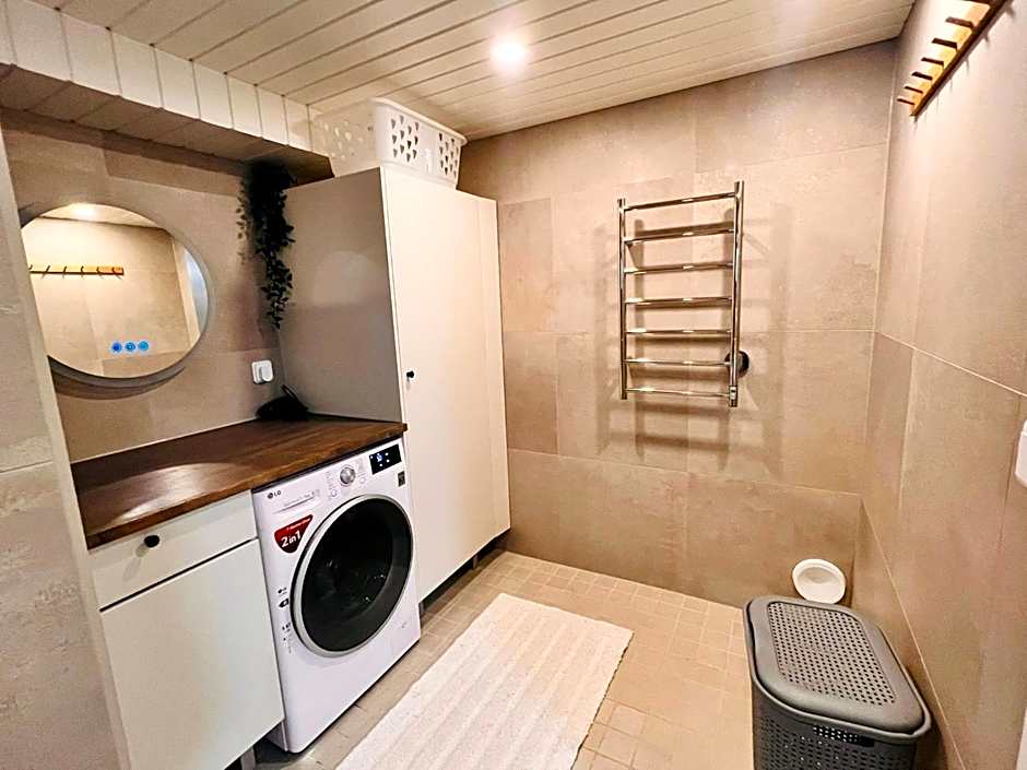 Welcoming room with private terrace, sauna and free parking