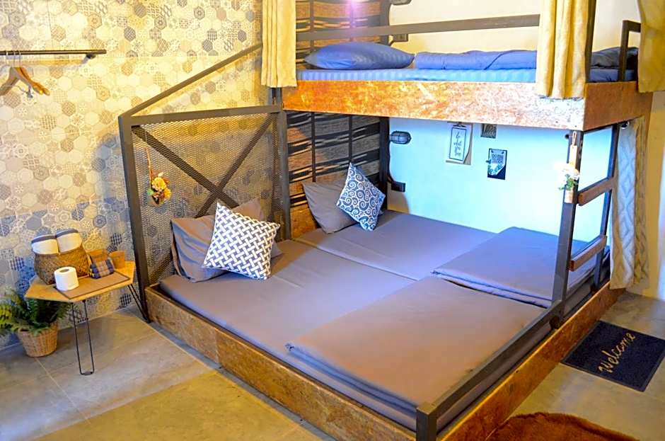 Dawnthaya Ayutthaya Art House บ้านดอนธยๅ อยุธยา