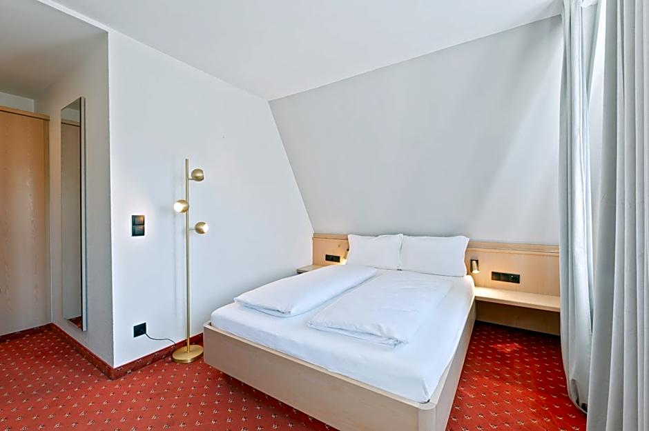 Steiners Hotel Airport-Messe in Birkach