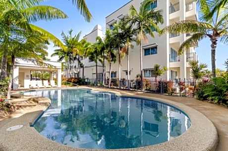Madison Ocean Breeze Apartments