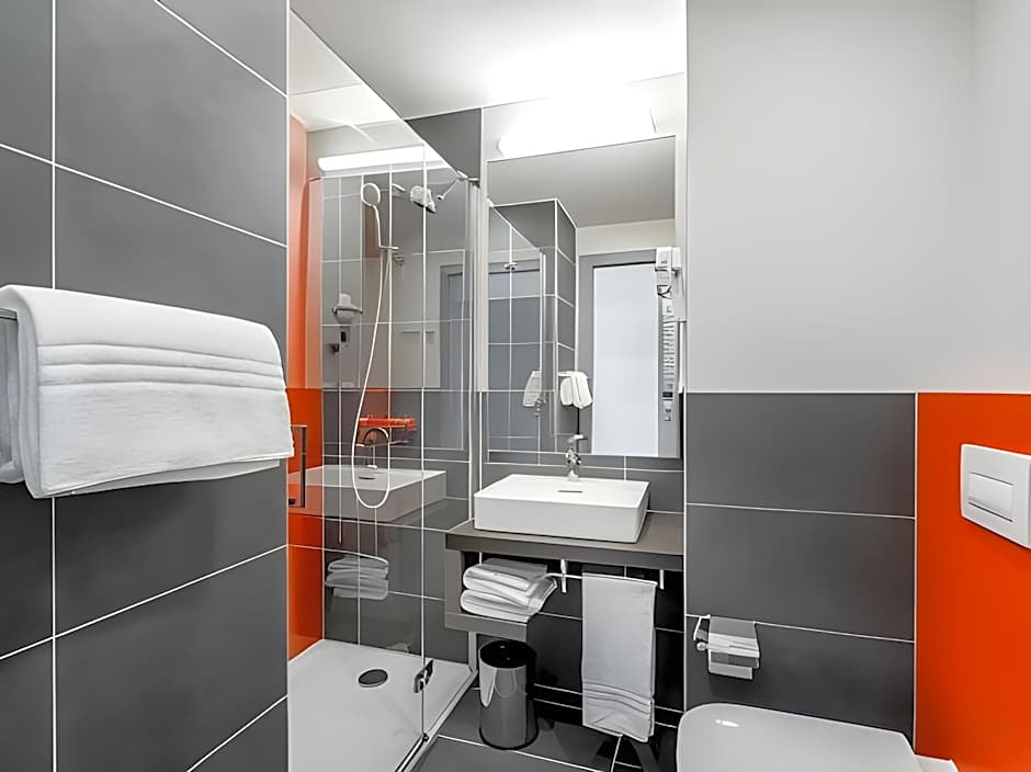 CAMPANILE VIENNA SOUTH